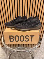 NEUE OVP Yeezy Boost 380 Größe 42 in der Farbe Onyx Bayern - Würzburg Vorschau