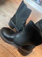 Verschiedene Schuhe Niedersachsen - Bockhorn Vorschau