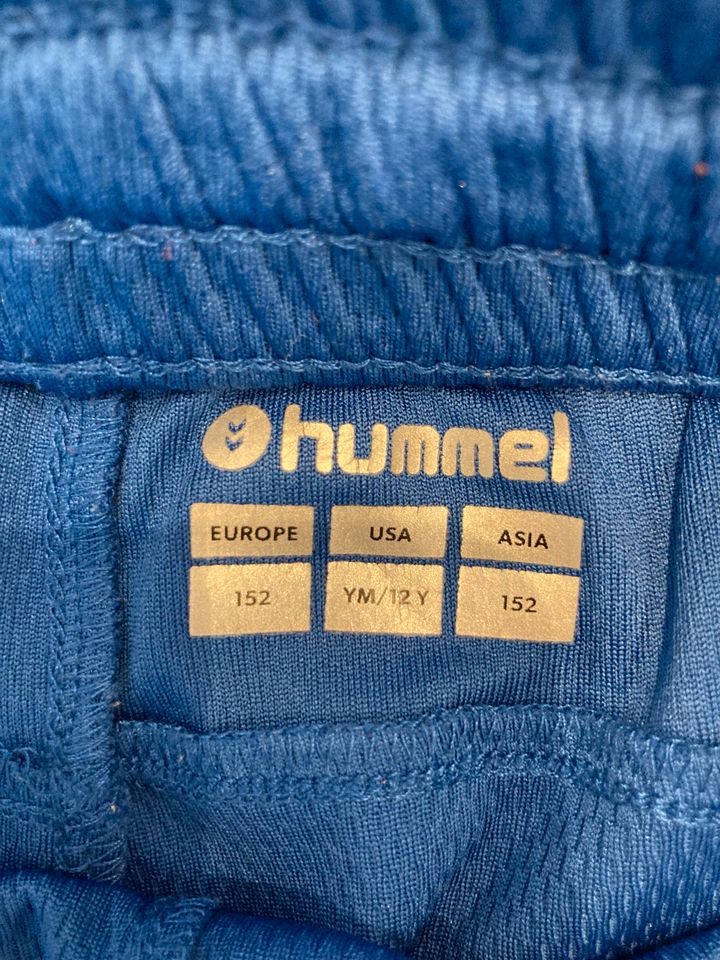 Hummel Sporthose, Größe 152 in Remscheid