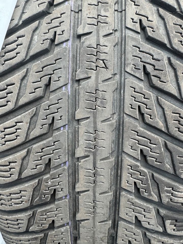 235/60R18 107V XL M & S Winterreifen in Geesthacht