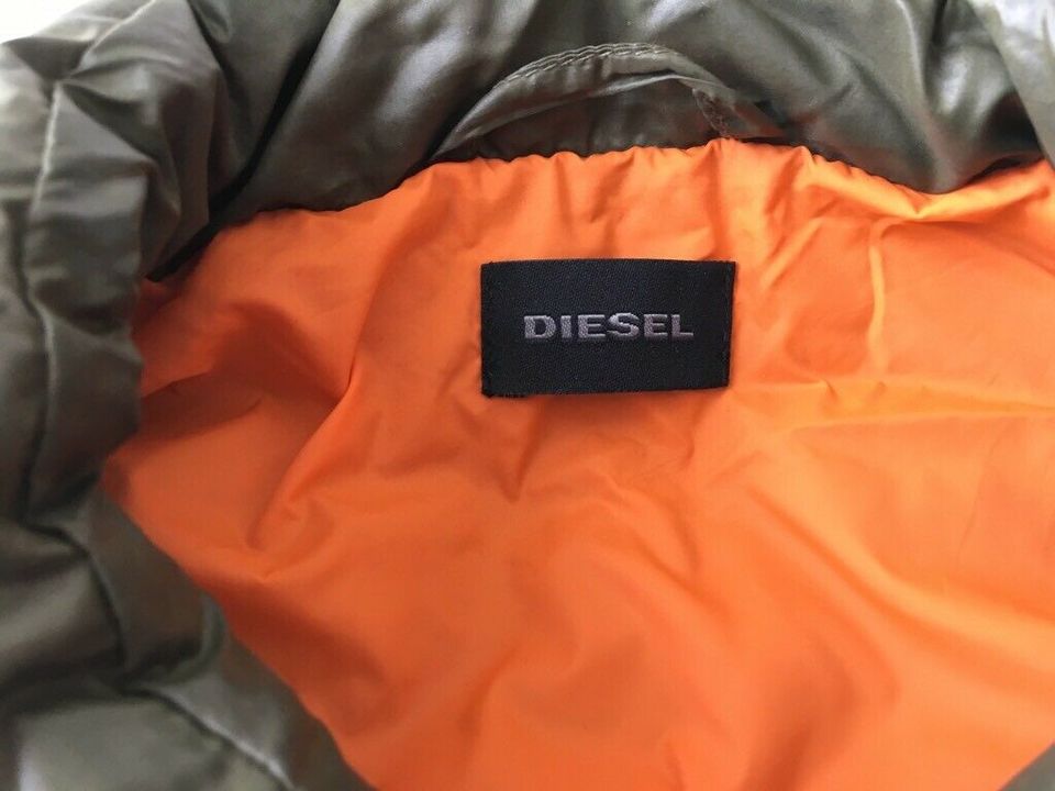 DIESEL Weste Khaki orange Größe L Diesel grün in Saulheim