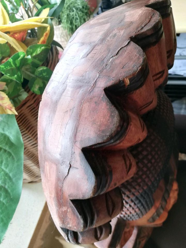 Skulptur aus einem Stück Holz in Bremervörde