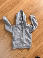 Hoodie Sweatshirt englandmode M&Co Gr 122 grau Hessen - Baunatal Vorschau