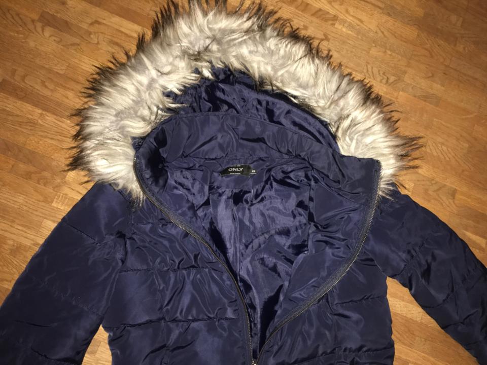 Dunkelblaue längere Winterjacke Gr XS wenig getragen in Regensburg