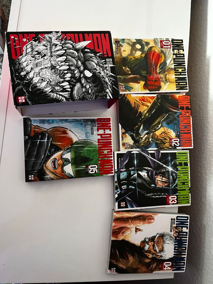 One punch man Manga 1-5 in Viechtach