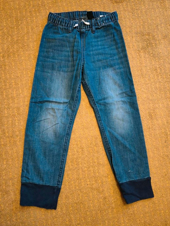 H und M Denim Jogger Jeans Gr. 122 in Potsdam