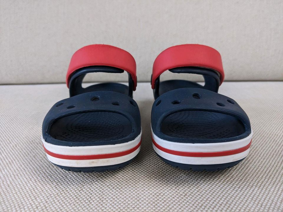 Crocs-Sandalen navy/red | C10 26 in Berlin