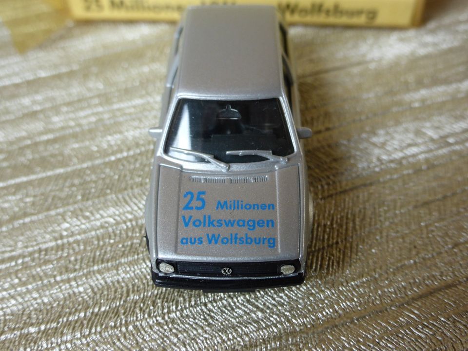 Herpa VW Golf 2 Sondermodell 25 Millionen VW Wolfsburg 1:87 (11) in Bohmte