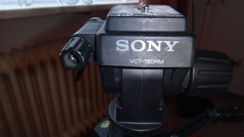 Verkaufe günstig mehrere hochwertige Kamera Stative in Feldkirchen-Westerham