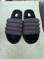 Ugg Hausschuhe schwarz in Größe 40 Nordrhein-Westfalen - Hamm Vorschau
