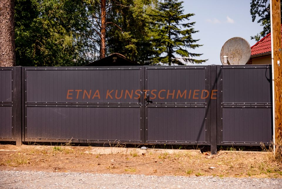 ZAUNANLAGE MIT BLECH FÜLLUNG LAMELEN INCL MONTAGE in Berlin