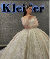Brautkleid mit einem sehr elegantem Schleier Hannover - Ahlem-Badenstedt-Davenstedt Vorschau