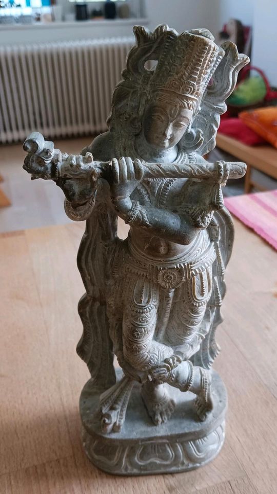 Kleine Krishna Steinskulptur in Aachen