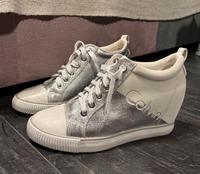 Sneaker mit Absatz , Calvin Klein Jeans, sneaker wedge Berlin - Treptow Vorschau