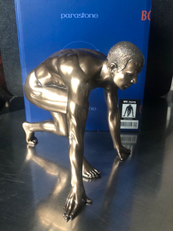 Skulptur Athlet von Body Talk aus Resin und Kaltbronze *neu, OVP in Berlin