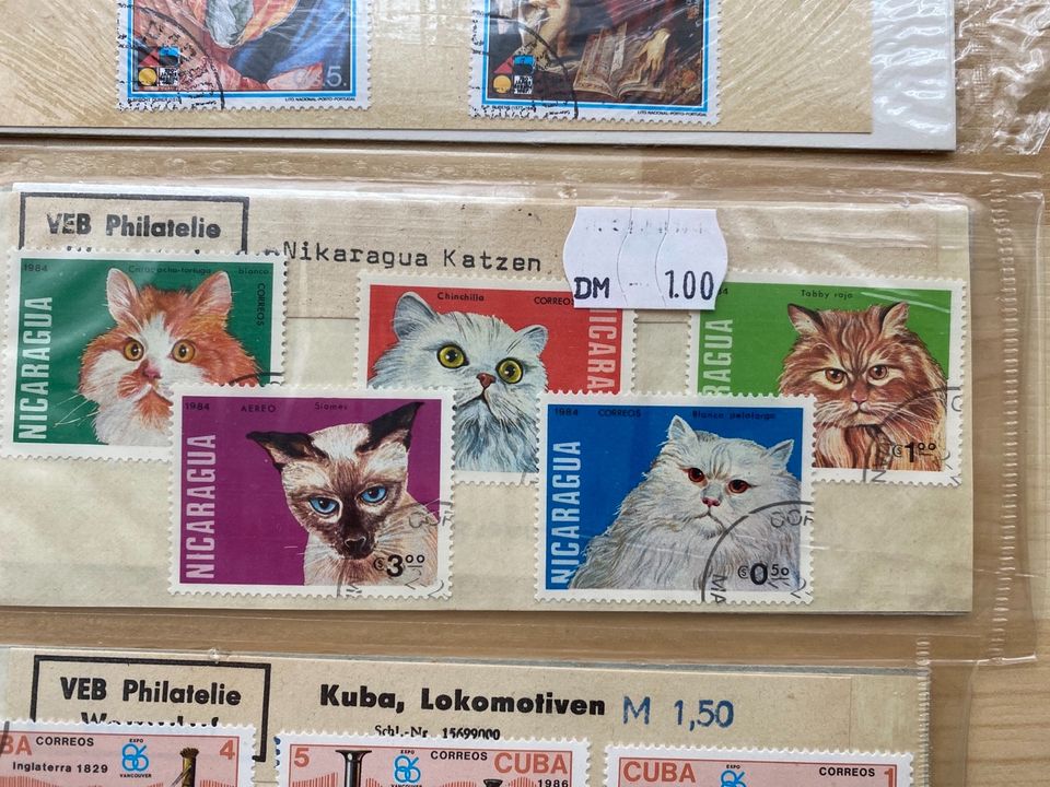 Diverse Briefmarken in Wiesbaden