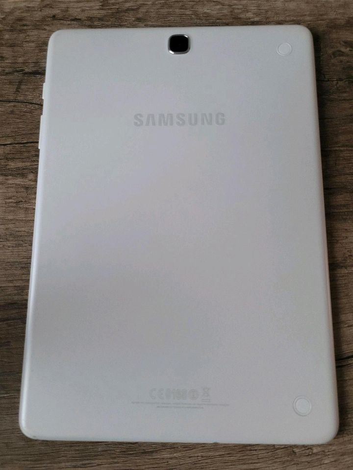 Tablet Samsung Galaxy Tab A white 16GB/ LTE in Holzminden