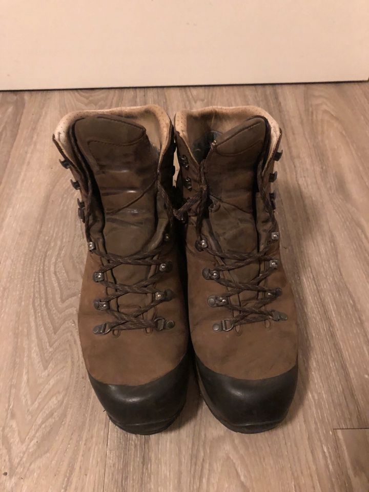 Herren Wanderstiefel 47/48 gut erhalten in Hamburg