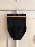 Gr. S/M Miederhöschenn Miederhose neu Bauchweh Formunterwäsche Berlin - Wilmersdorf Vorschau