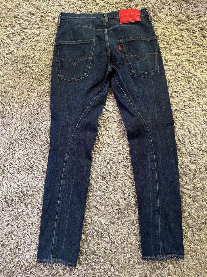 Levi’s Jeans Herren 512 29/32 in Limburg