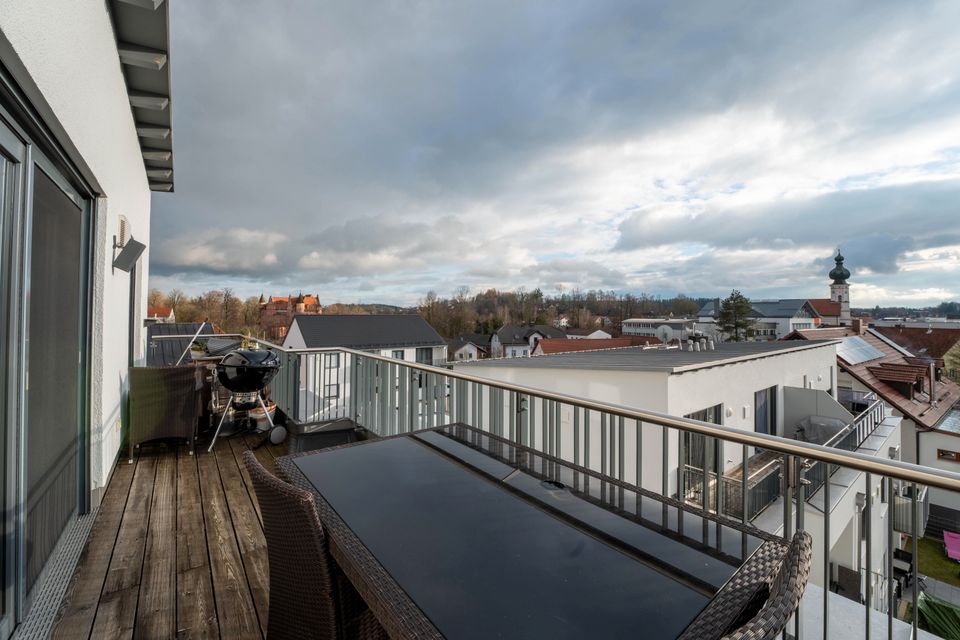 Exklusive Penthouse-Wohnung mit einzigartigem Blick in Taufkirchen Vils
