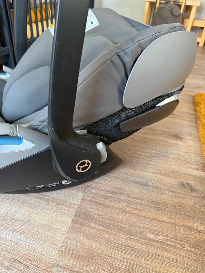 2 x Cybex Cloud Z i Size Babyschale Soho Grey Top Zustand in Hildesheim