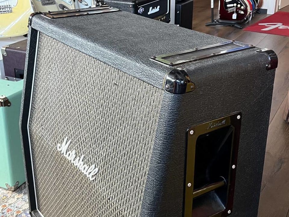 1976 Marshall - 1960A - Narrow Checkerboard - ID 3782 in Emmering