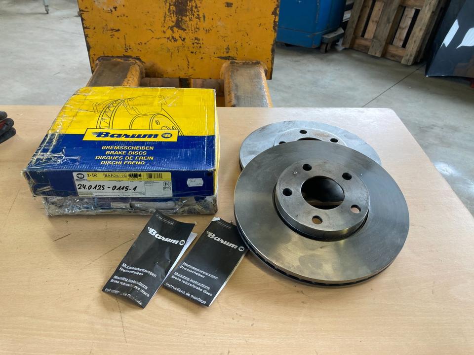 Bremsscheiben vorne 283mm VW Passat B5 8E0615301A 8E0615301C in Euskirchen