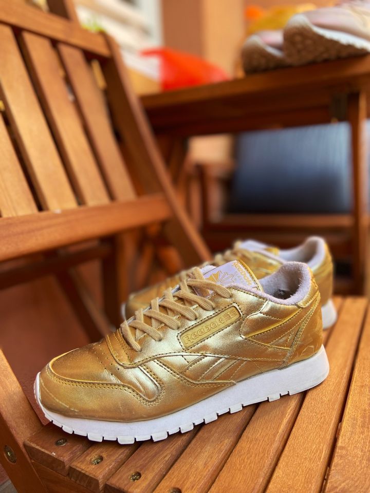 Reebok Classic Leather Metallic Gold Trainers Damen Schuhe Gr. 37 in Berlin  - Charlottenburg | eBay Kleinanzeigen ist jetzt Kleinanzeigen