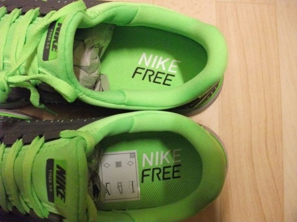 Nike Leichte Schuhe Free 3.0 V4 3 Grau Neon Grün 45 - NEU Rarität in Berlin