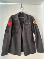 REPLAY Hemd-Jeansjacke mit Aufnähern Gr. M Army-Look Bayern - Wunsiedel Vorschau
