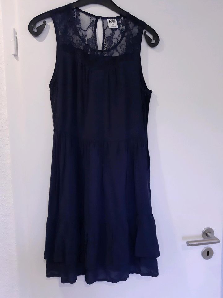 Kleid Sommerkleid - dunkelblau - mit Spitze - Gr. 36 in Hamburg