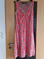 Sommerkleid, o.Ärmel, hellrot mit Blumen, knielang, MEXX, Gr L Nordrhein-Westfalen - Altena Vorschau