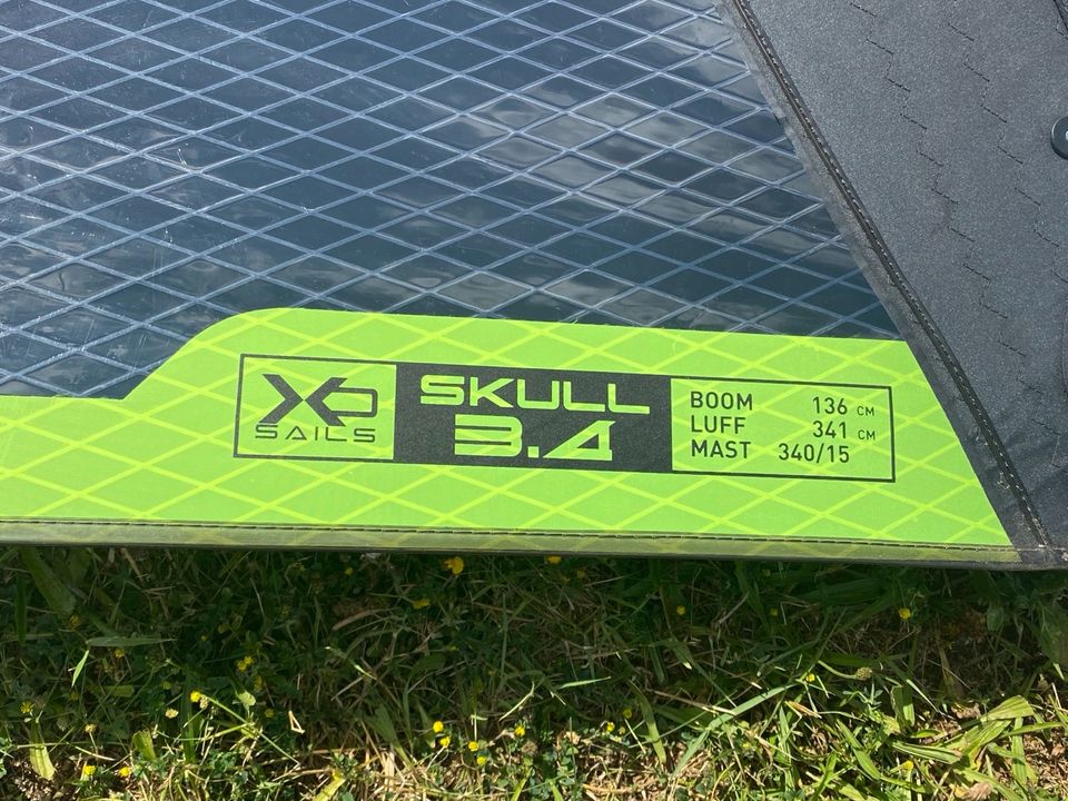 3,4 Segel EXOCETXO-Sails skull v6 Windsurfsegel in Darmstadt