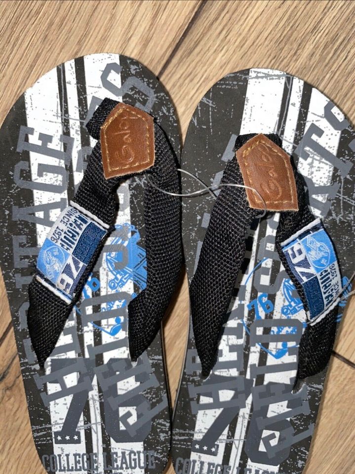 Coole FlipFlops schwarz neu in 28 in Nordwalde