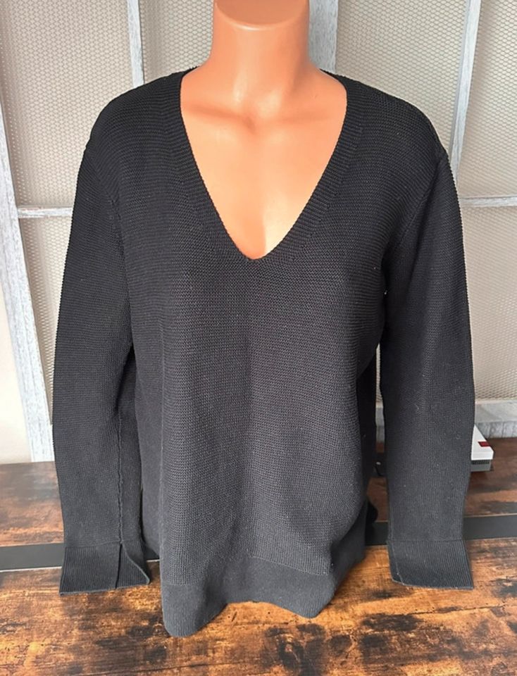 Damen Pullover H&M schwarz Armschlitz Größe M in Burscheid