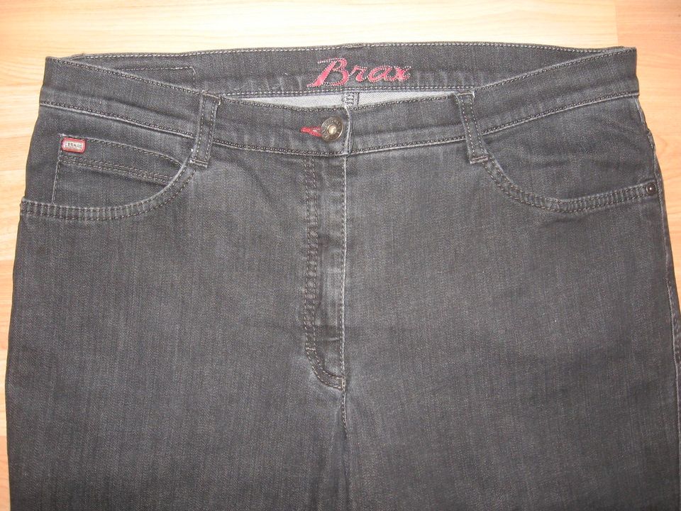 BRAX Marx Jeans Gr.42/32 antrazith Stretch neuwertig in Nürnberg (Mittelfr)  - Kleinreuth b Schweinau | eBay Kleinanzeigen ist jetzt Kleinanzeigen