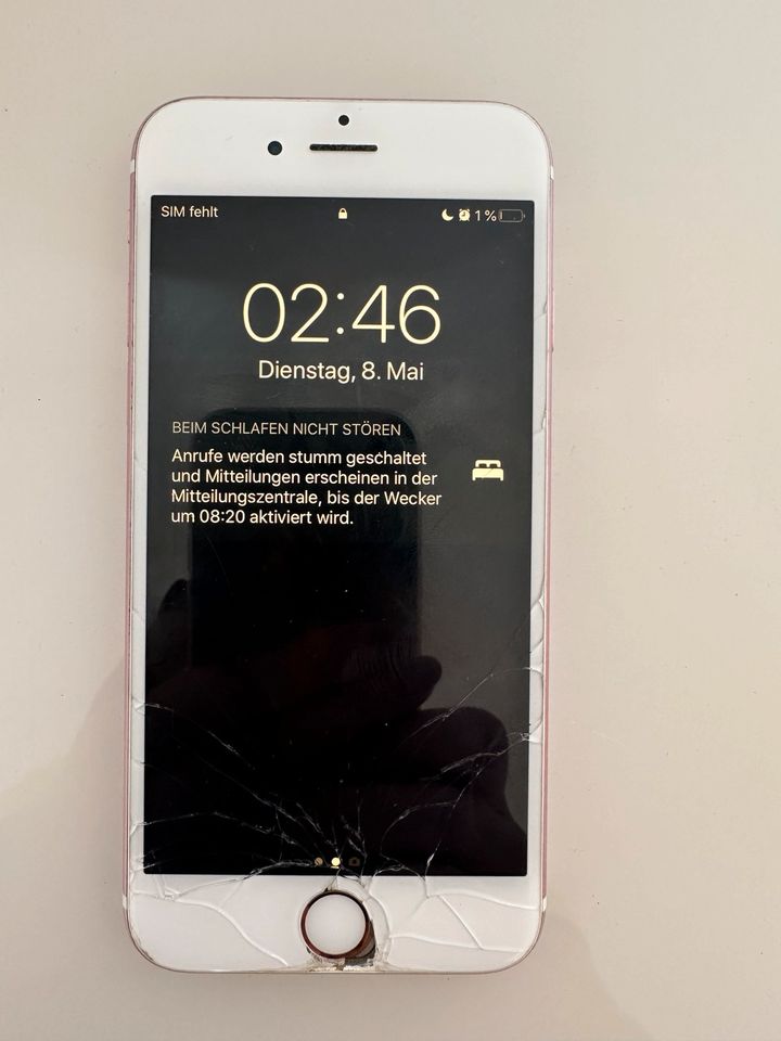 I Phone 6 s, gebraucht jedoch voll funktionstüchtig 64 GB in Lüchow