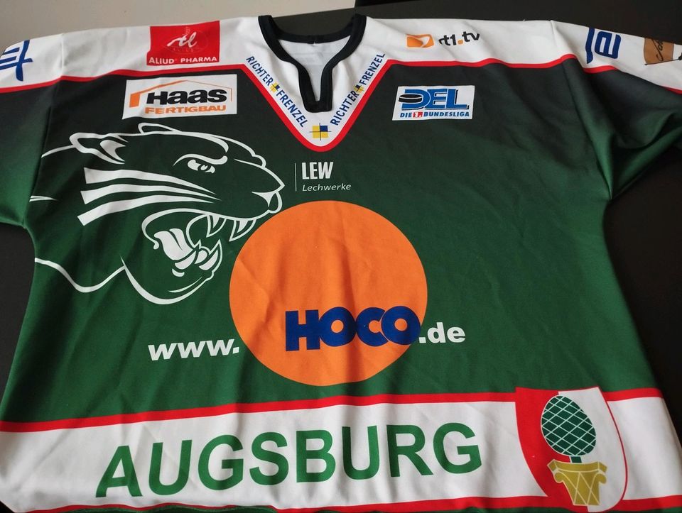 AEV Augsburger Panther Trikot 37 + viele Unterschriften Gr. 54 in Augsburg