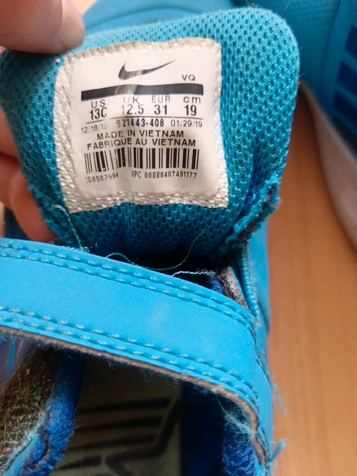 Nike Junge Sneakers Schuhe Gr. 31 in Saarbrücken