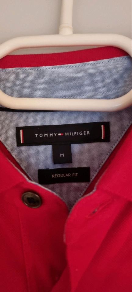 Original Tommy Hilfiger Poloshirt. Ungetragen! in Stuttgart