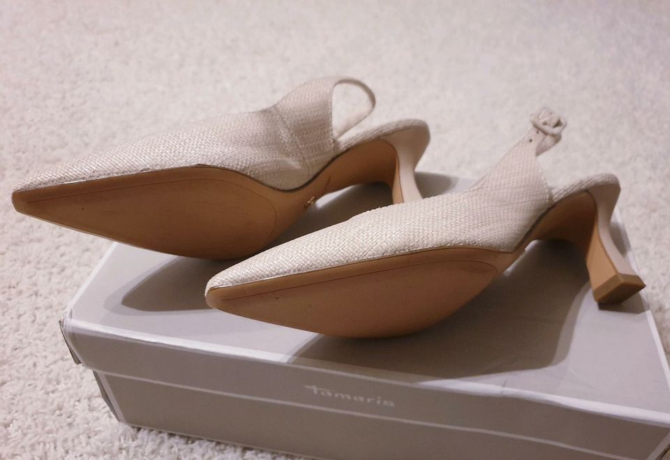 Neuwertige Slingpumps Tamaris Gr. 36 beige in Ronshausen