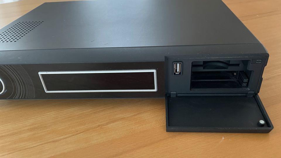 VU+ Duo HD Twin Tuner PVR Sat Receiver mit OVP in Hainburg