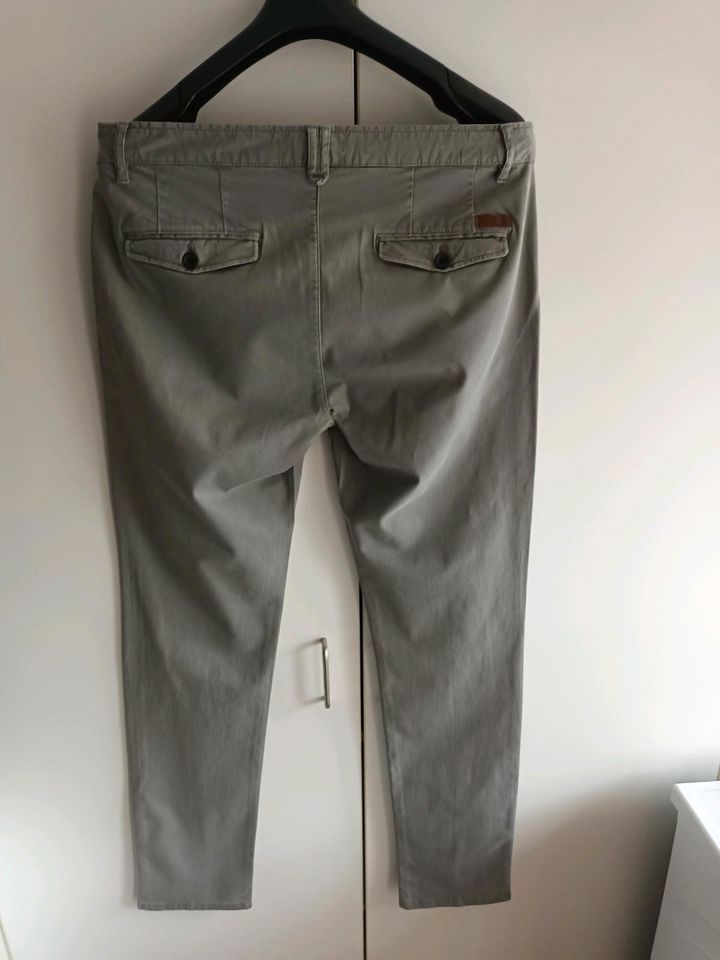 Zara Man Herren Chinohose grau W34/L34 Topzustand in Odenthal