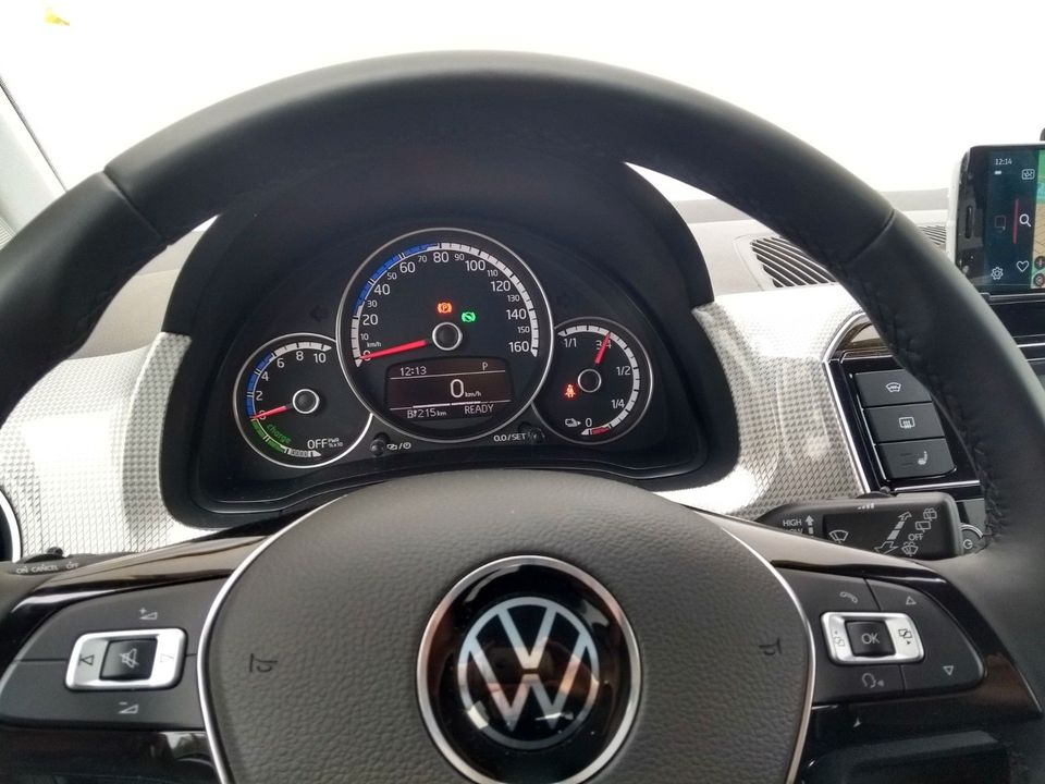 Volkswagen e-up! Style Plus  Siliziumgrau metallic in Vohburg an der Donau