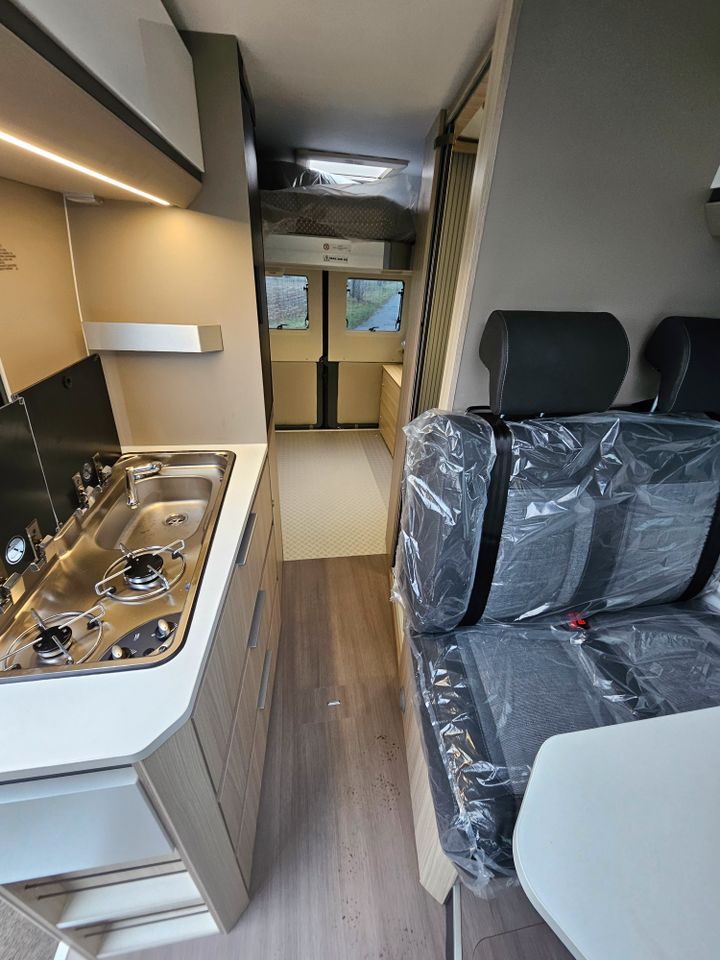 Adria Twin Plus 640 SGX, 2023 Motor: BlueHDi 165, 122 KW, 165 PS in Bassum