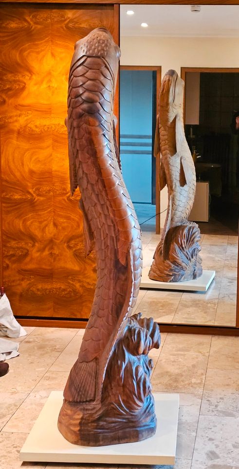(Fisch-)Skulptur aus Suar-Eiche: 1,80m groß/100kg schwer in Hallstadt
