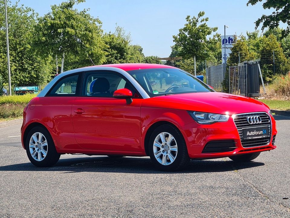 Audi A1 Attraction*Autom.*8-Fach*PDC*SHZ* in Jülich