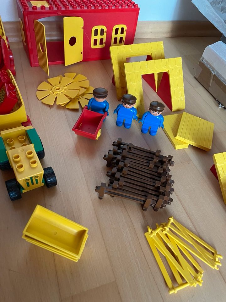 LEGO Duplo Bauernhof mit Scheune, Tiere, Zäune, Dach in Gunzenhausen