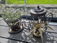 Teekanne und Tasse aus Gusseisen - mit Kunstpflanzen Niedersachsen - Buchholz in der Nordheide Vorschau